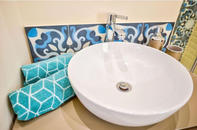2Bedroom Bungalow Heated Shared Pool ,Near Carvoeiro And Ferrugudo エクステリア 写真
